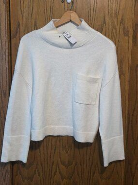 EXPRESS NWT Cream Mock Cowl Neck Oversized Sweater Pocket Knit